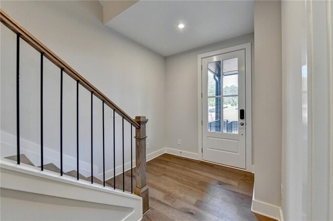 Building Photo - 375 Chiswick Cir