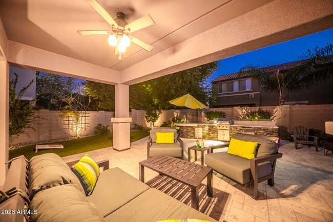 Building Photo - 2681 E Hampton Ln