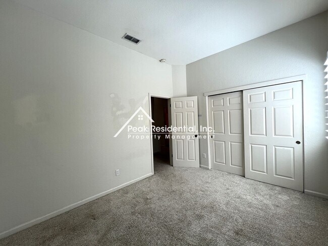 Building Photo - 8817 Barn Owl Ct