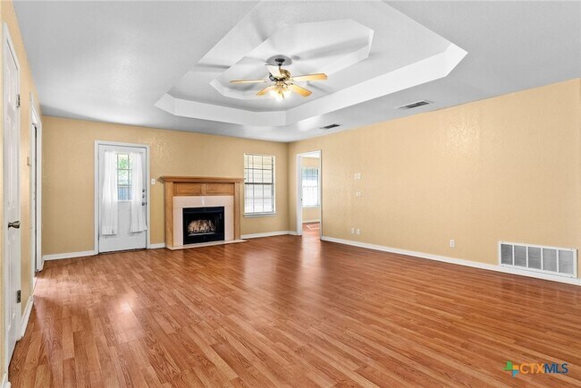 Building Photo - 3923 Oak Valley Dr