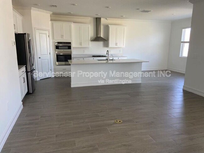 Building Photo - 7113 119th Ct E