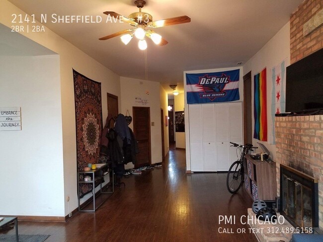 Building Photo - 2141 N Sheffield Ave