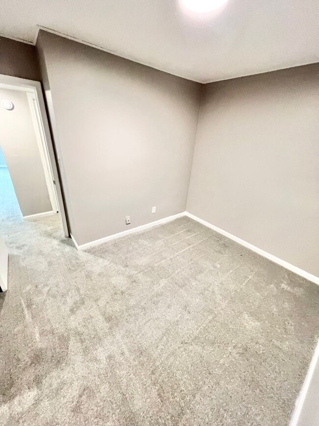 Building Photo - 5867 Poplar Hall Dr