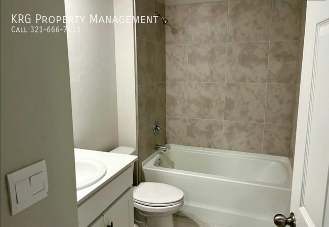 Building Photo - 3020 N Lakewood Rd