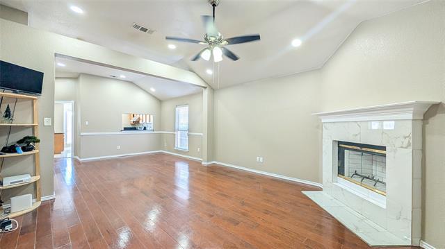 Building Photo - 5718 Creekridge Dr