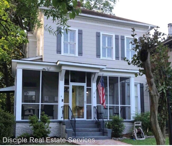 4 br, 3 bath House 924 & 926 Park Place 924926 Park Pl Macon GA