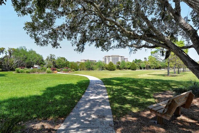 Building Photo - 2308 Waterbluff Pl