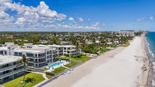 Building Photo - 1203 Hillsboro Mile