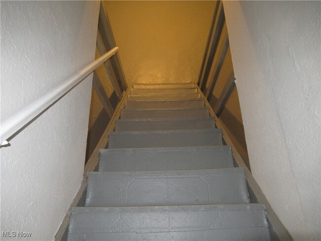 Building Photo - 1071 Quilliams Rd