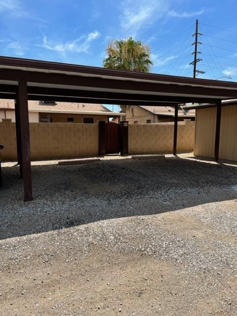 Building Photo - FOR RENT