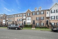 Building Photo - 28 Catherine St