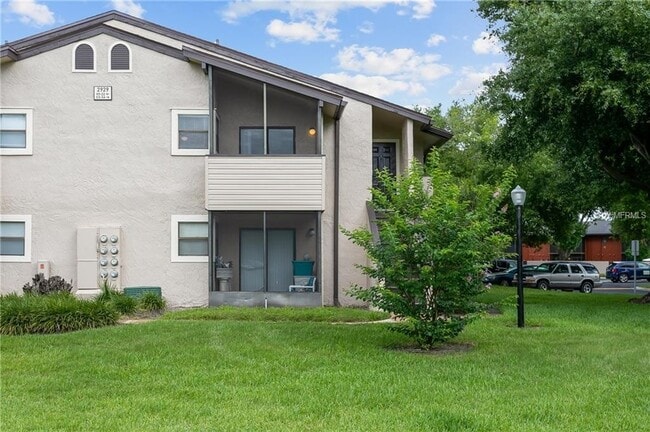 Building Photo - Beautiful Remodeled 1/1 Winter Park Condo ...