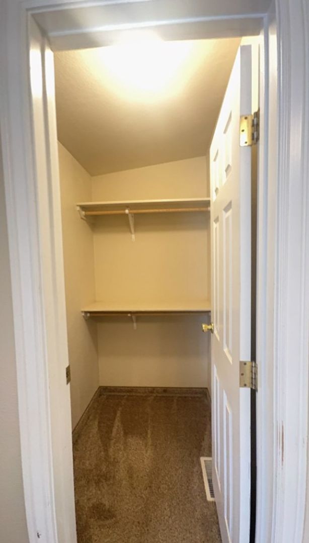 Building Photo - 311 N Highland Dr