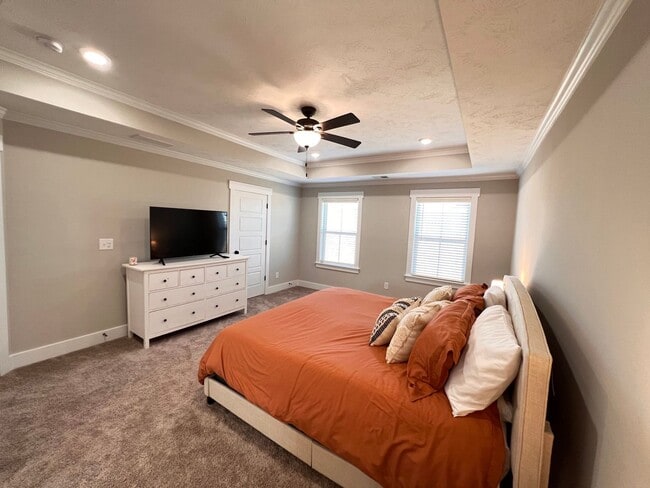 Building Photo - Spacious 4BR/3.5BATH in Wrights Farm (Grov...