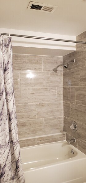 Building Photo - 1310 Firefly Cir