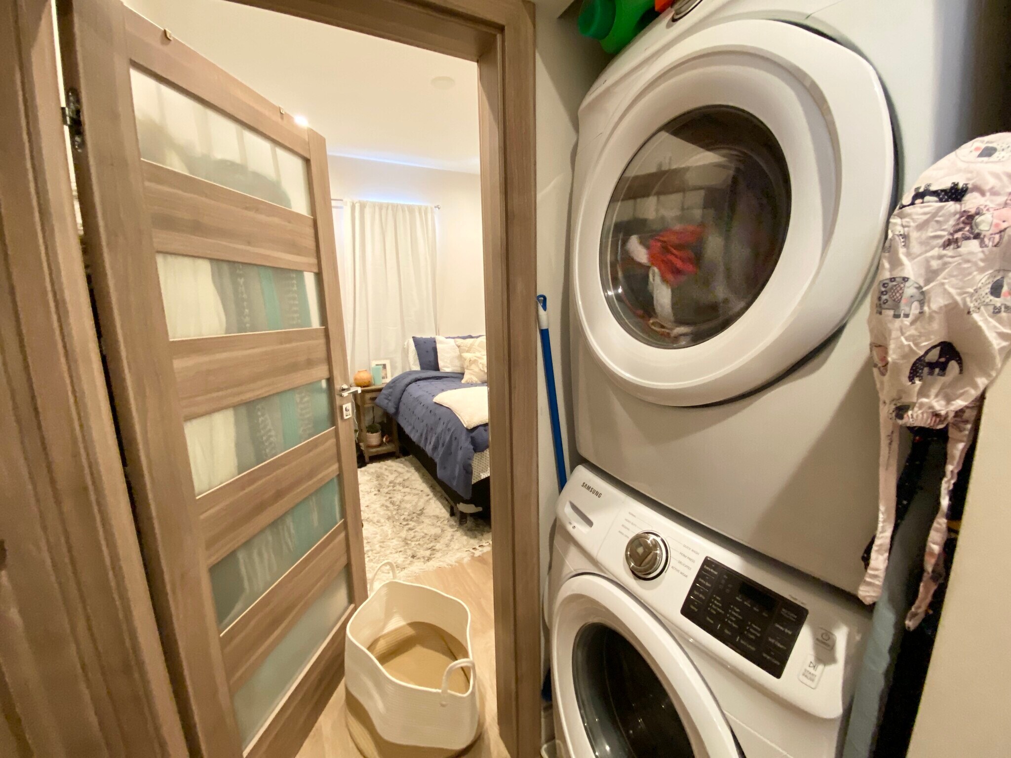 Building Photo - 118 Buttonwood St