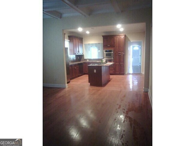 Building Photo - 3296 Myrtle St