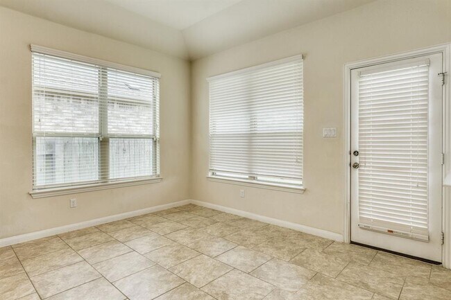 Building Photo - 2920 Rabbit Creek Dr