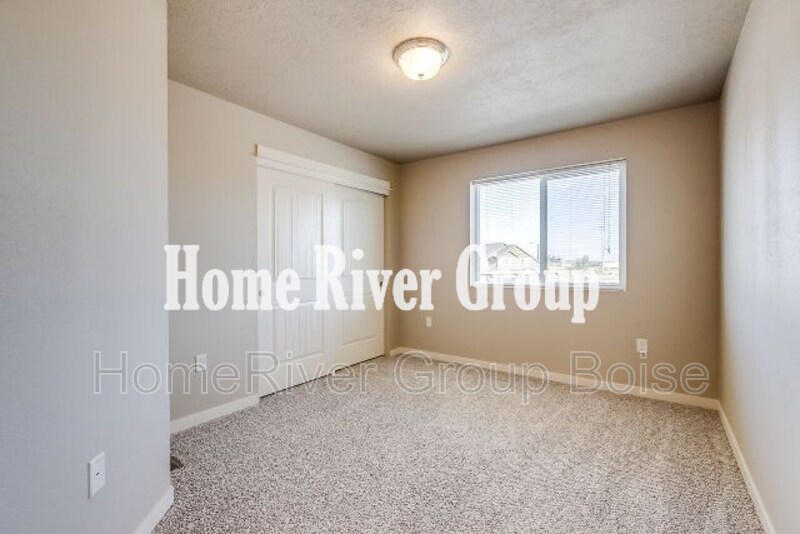 Building Photo - 4771 N Morninggale Dr