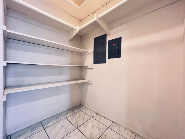 Building Photo - Mission Ridge 2 Bedroom 2 Bath Condo for Rent