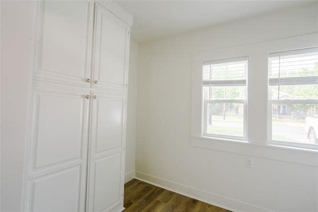 Building Photo - 518 W Belden St