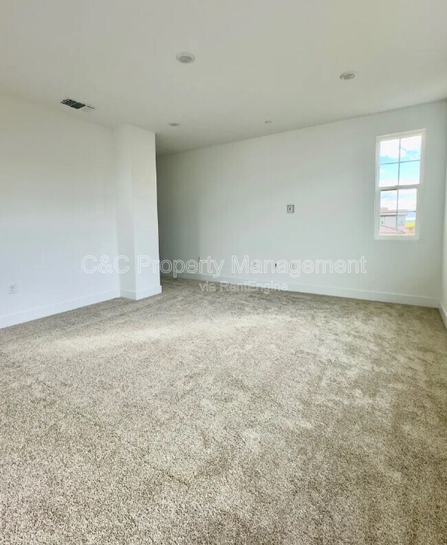 Building Photo - 2782 Old Larks Ln