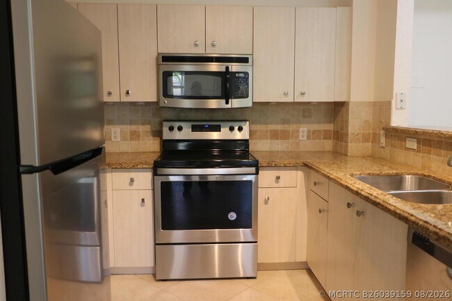 Building Photo - 1803 N Flagler Dr