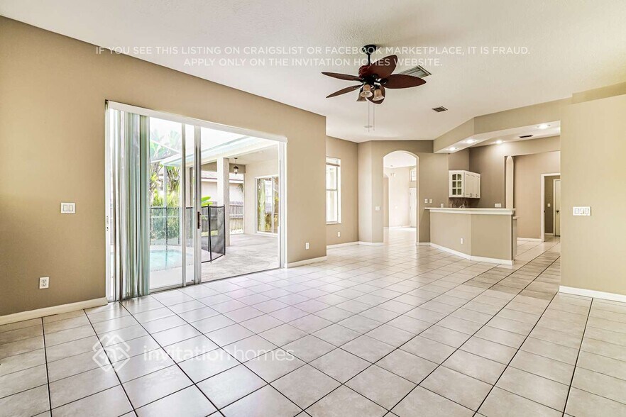 Building Photo - 534 Equine Dr