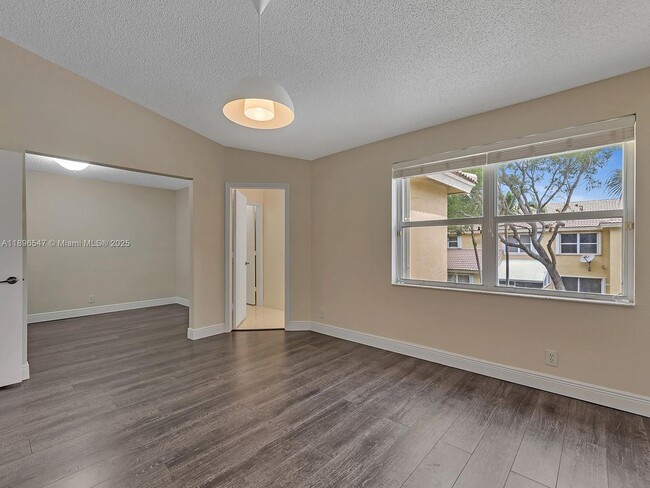 Building Photo - 16879 SW 1st Manor