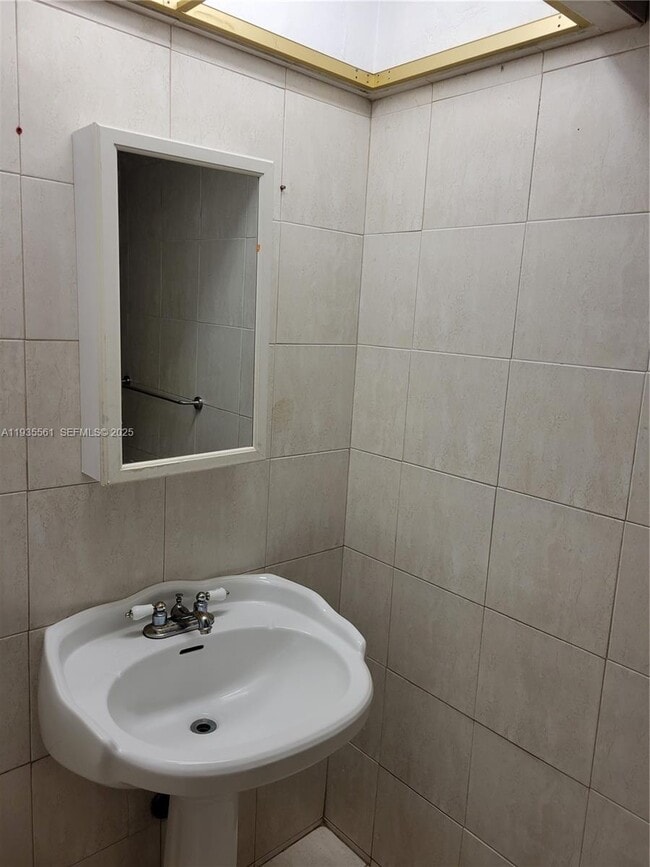 Building Photo - 7101 NW 24th St