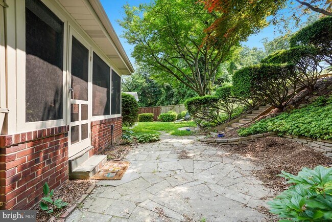 Building Photo - 8504 Sundale Dr