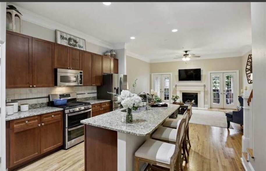 Building Photo - 1553 Mosaic Way
