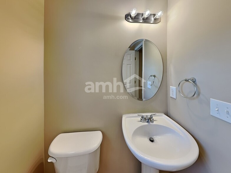 Building Photo - 6563 Brandemere Way