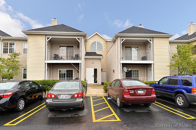 Building Photo - 746 N Gary Ave