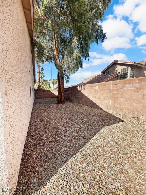 Building Photo - 1443 Basin View Cir