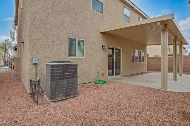 Building Photo - 6714 Boom Town Dr