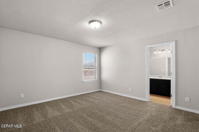 Building Photo - 14581 Firewheel Ave