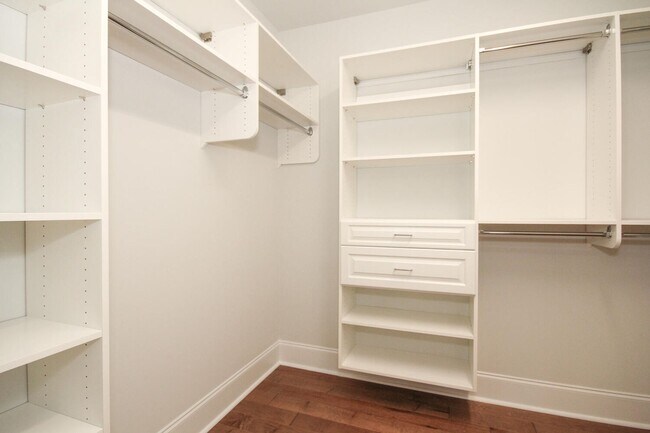 Building Photo - Beautiful John Wieland end unit townhouse ...