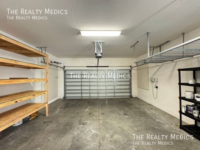 Building Photo - 5107 Appenine Loop W