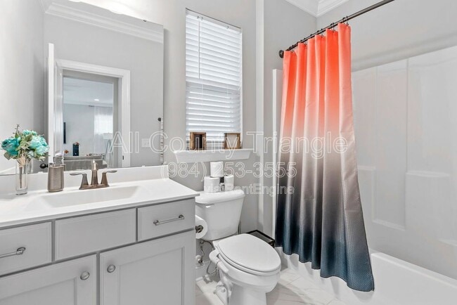 Building Photo - 504 Flip Trail