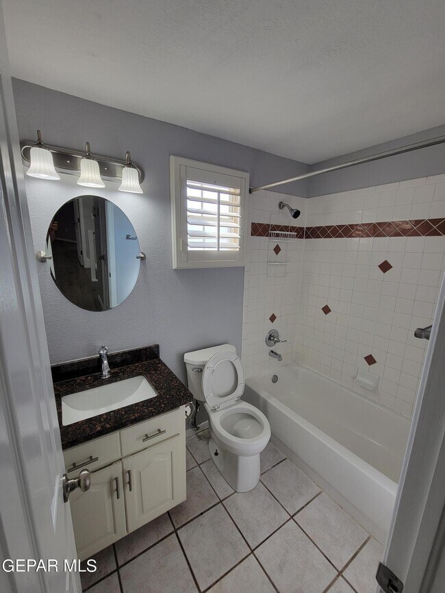 Building Photo - 1404 Black Ridge Dr