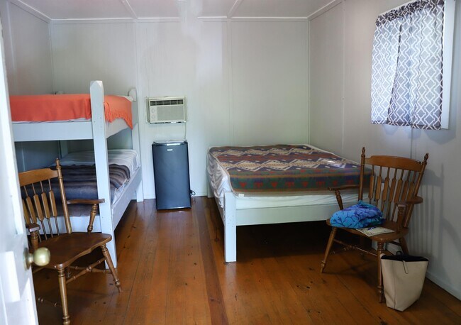 Building Photo - 5558 State Highway 265