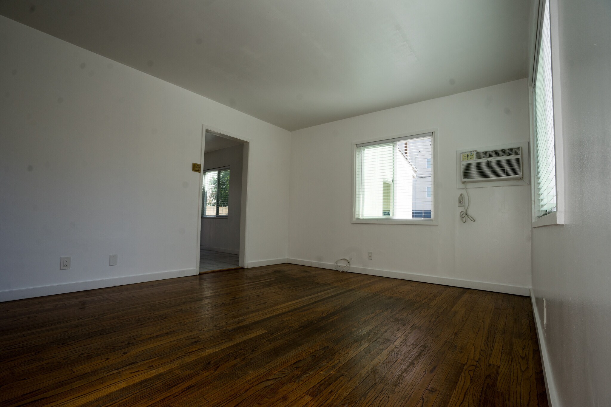 Living room - 5614 Auckland Ave