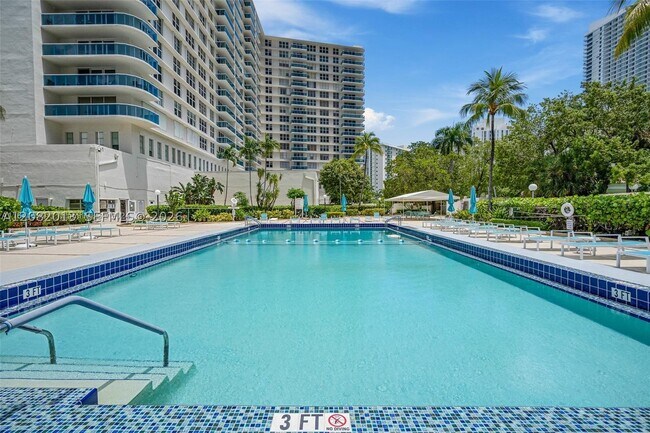 Building Photo - 3800 S Ocean Dr