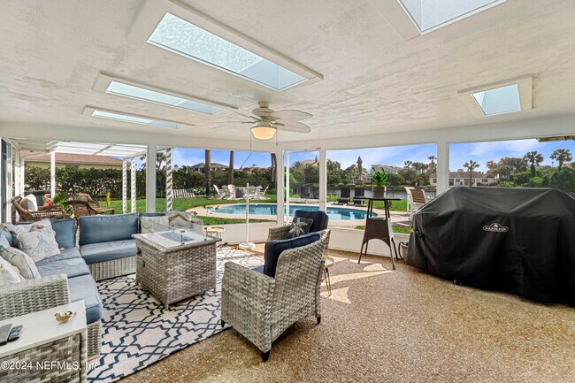 Building Photo - 543 Rutile Dr