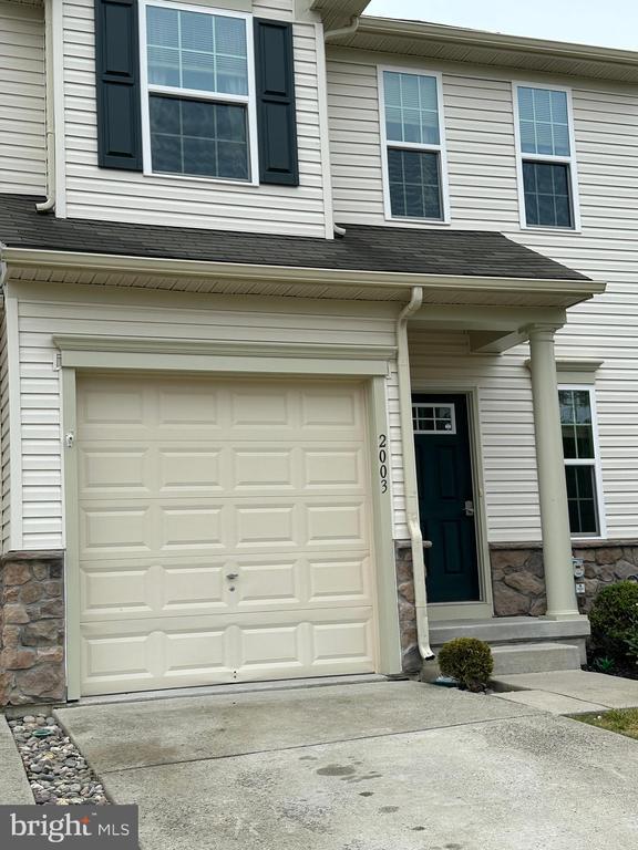 Building Photo - 2003 Exposition Dr