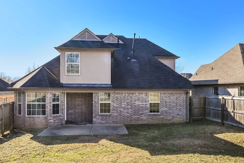 Building Photo - 7868 Ridgedale Dr