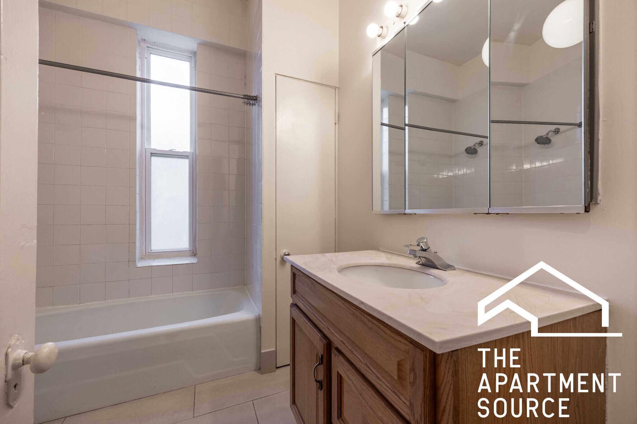 Building Photo - 2059 N Clifton Ave