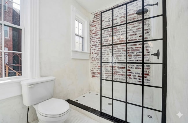 Building Photo - Luxury Home - Lawrenceville