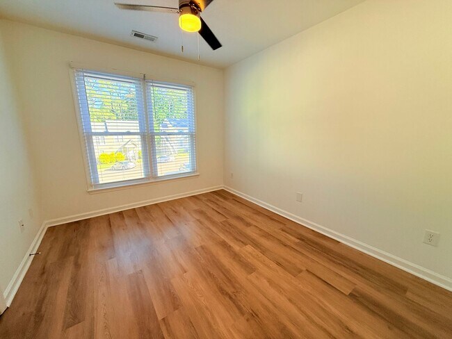 Building Photo - 347 Latham Oaks Ave